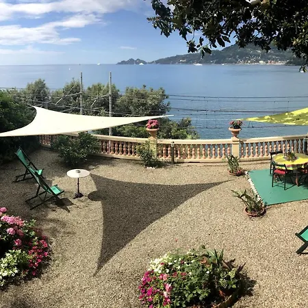 Alojamento de Acomodação e Pequeno-almoço Ladidi Rapallo