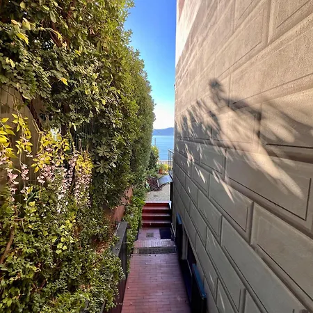 Alojamento de Acomodação e Pequeno-almoço Ladidi Rapallo