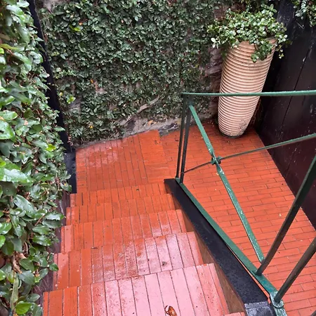 Ladidi לינה וארוחת בוקר 3*